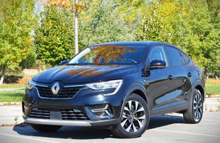 Turismos Todo Terrenos y Furgonetas - Renault Arkana Evolution 1.6 E-TECH HYBRID ECO 145cv - Coches de segunda mano en Valladolid