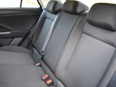 https://feria.autoroyal.es/media/com_expautospro/images/big/turismos_todo_terrenos_y_furgonetas_volkswagen_t_roc_6900f18b4dca9.JPG